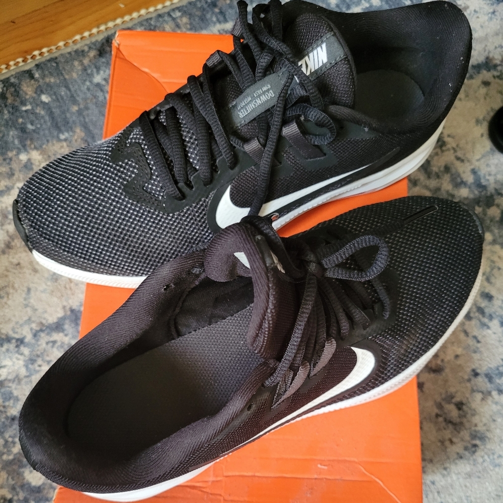 Women's Nike Sneakers Size 9